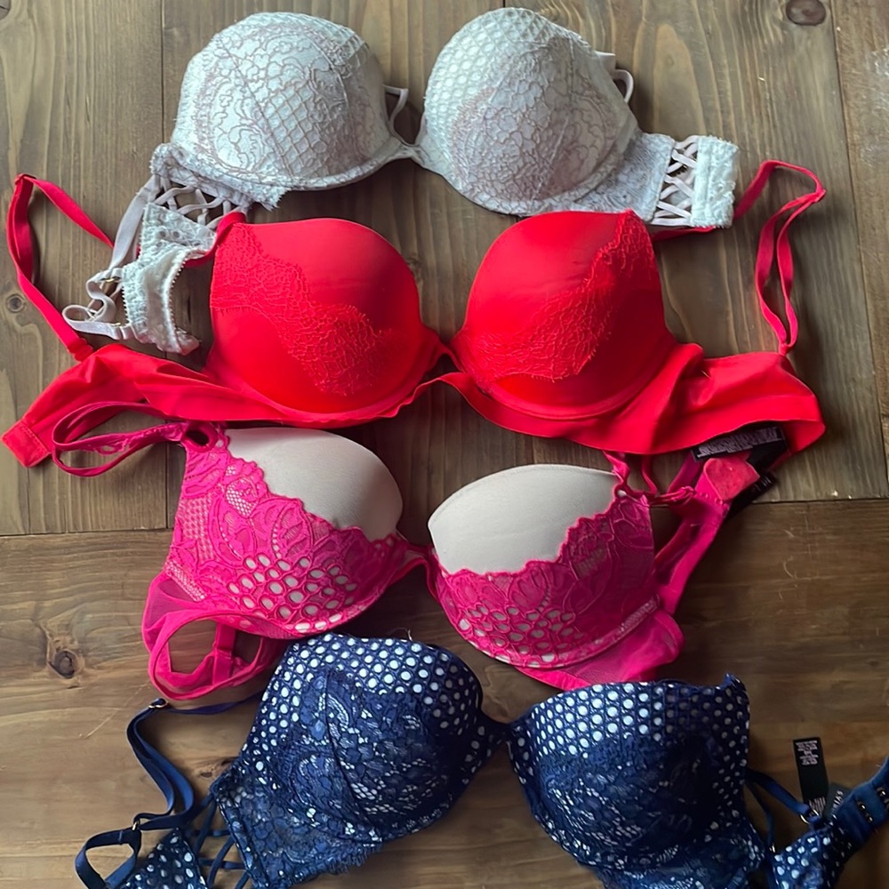Victoria’s Secret 34B push-up bra bundle